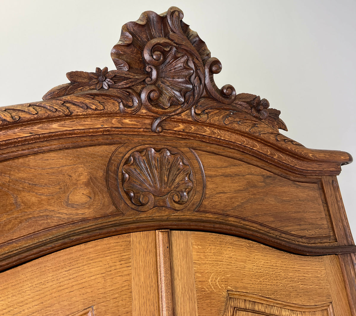 Wardrobe Antique French Style Oak Two Door Storage Carved Armoire LOT 6510