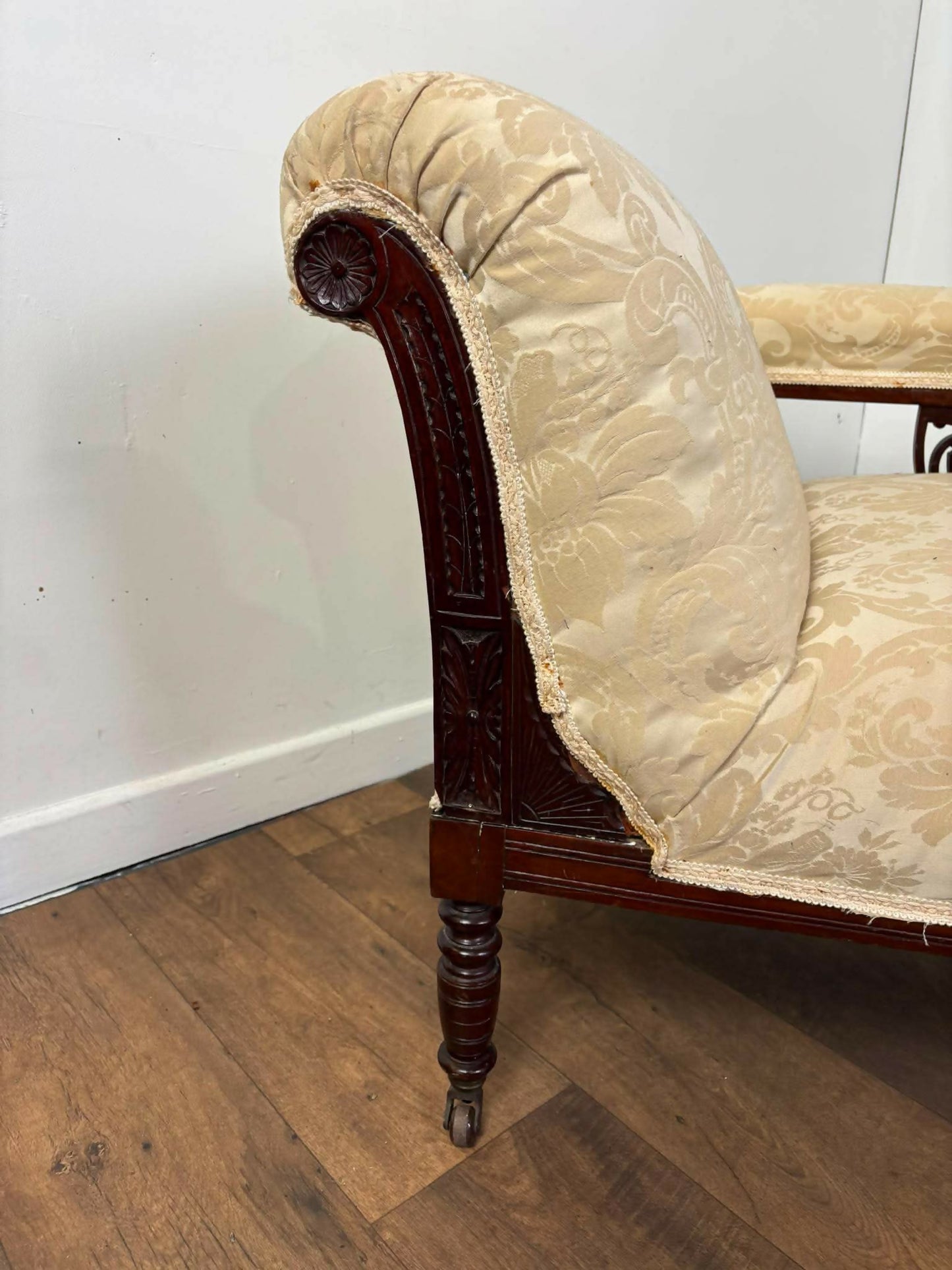 Victorian Mahogany Chaise Longue