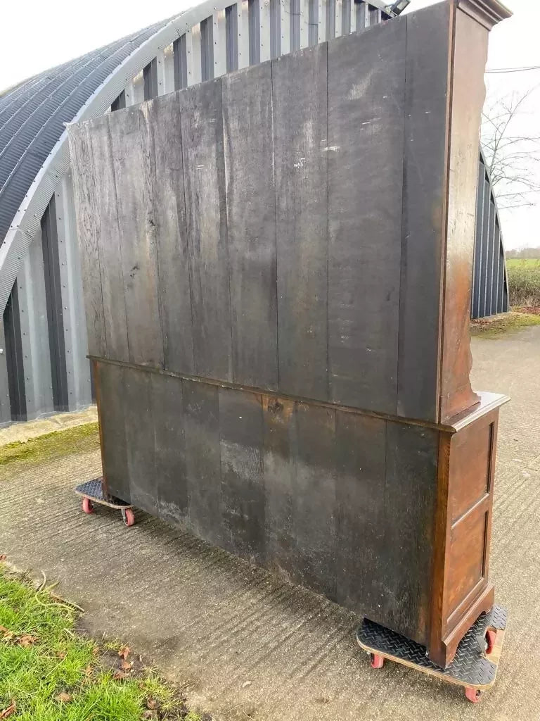 High Quality Reproduction Antique George III Style Solid Oak Welsh Dresser.