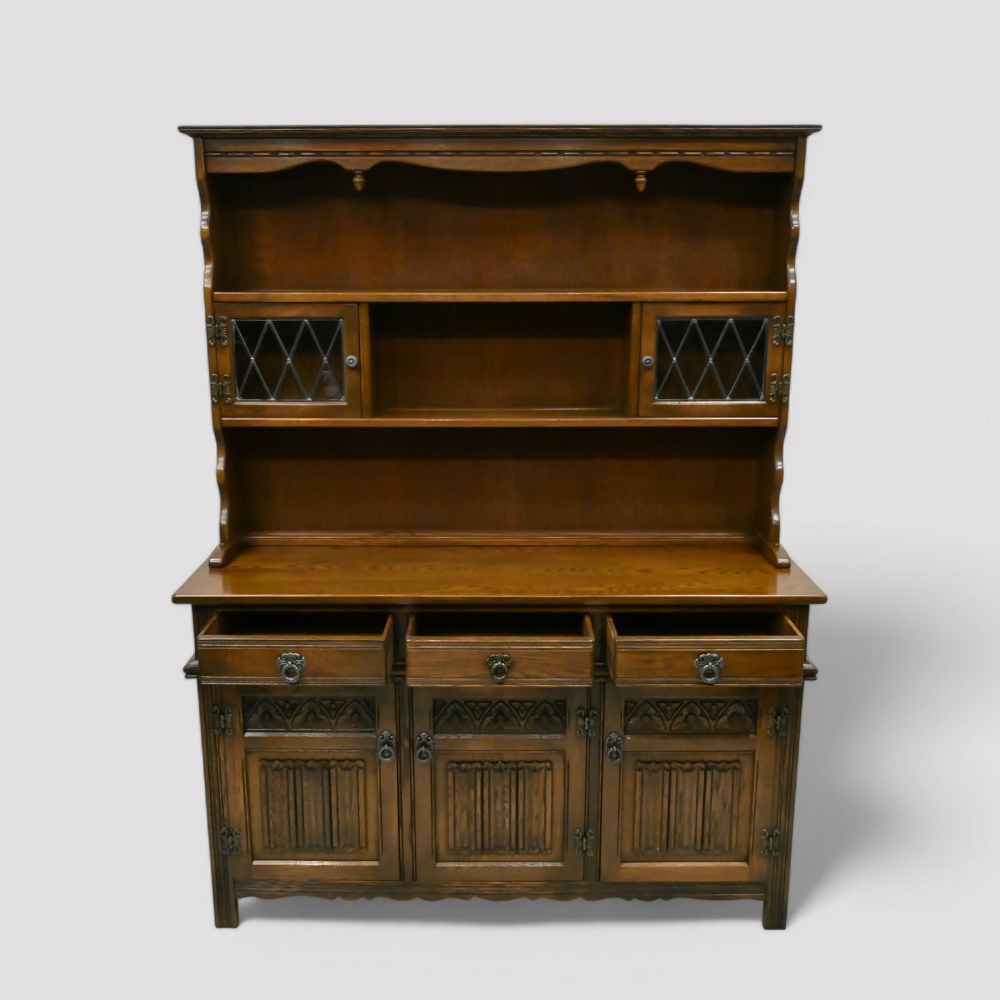 Old Charm Oak Dresser In Light Oak Finish Tudor Style 4ft 6" W FREE UK Delivery. SBR10169/0603E