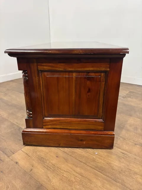 Contemporary Mahogany Flat TV Stand / Media Unit