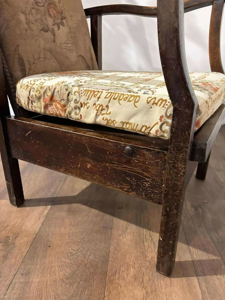 Vintage Beech-Framed Reclining Chair x