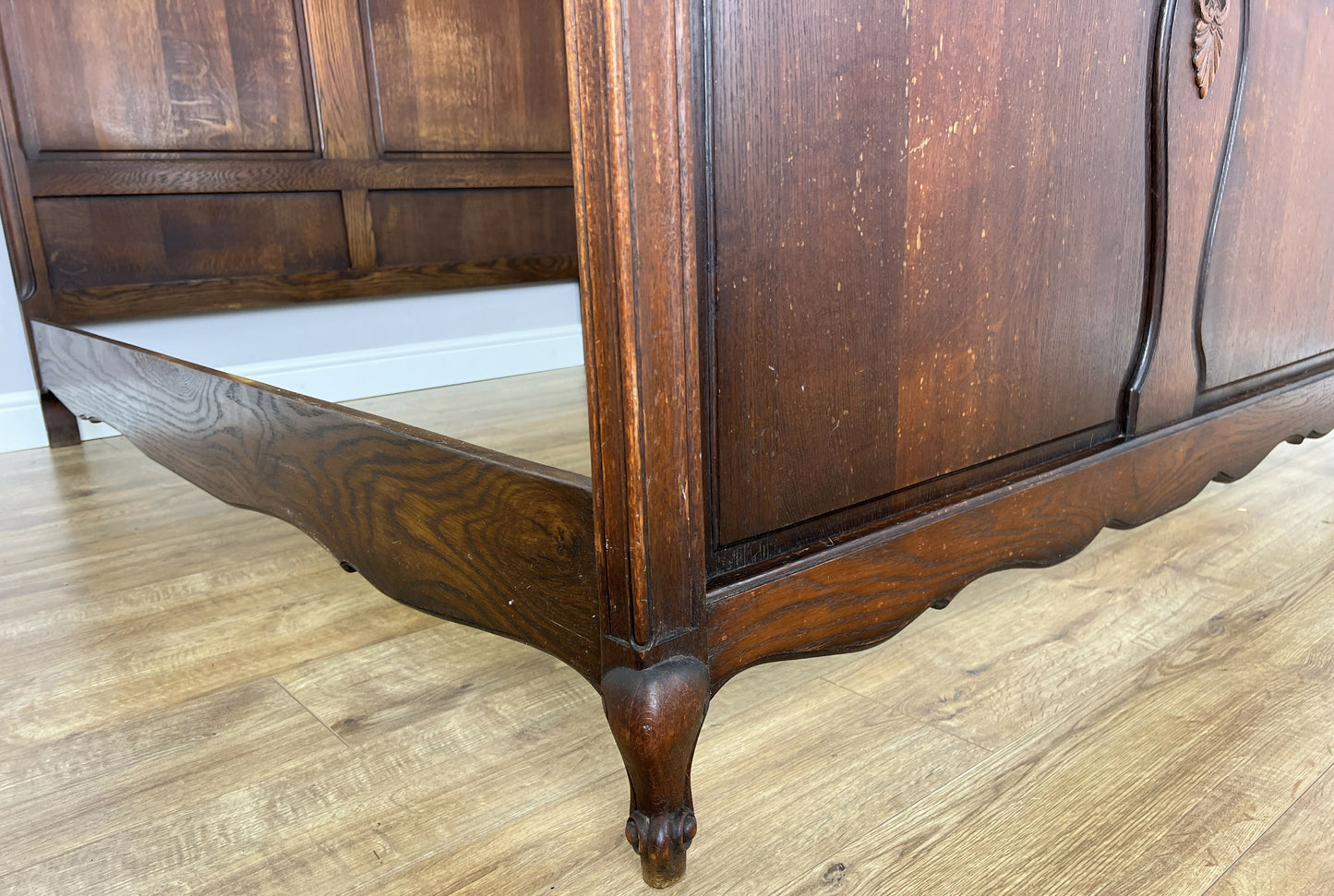 Bed Vintage French Louis XVI Oak Double Bed Frame Carved Headboard LOT 6378