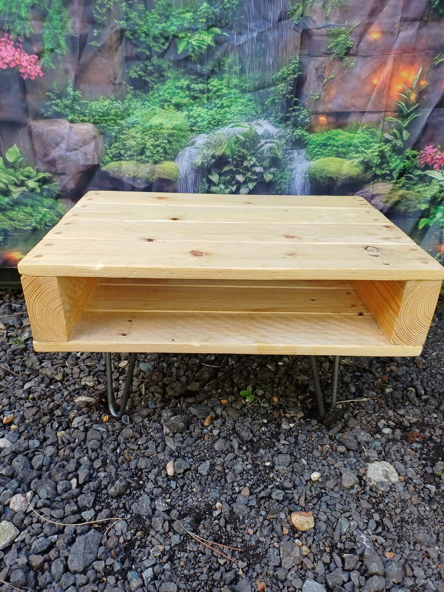 Side Table with hairpin legs