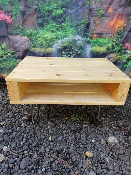 Side Table with hairpin legs