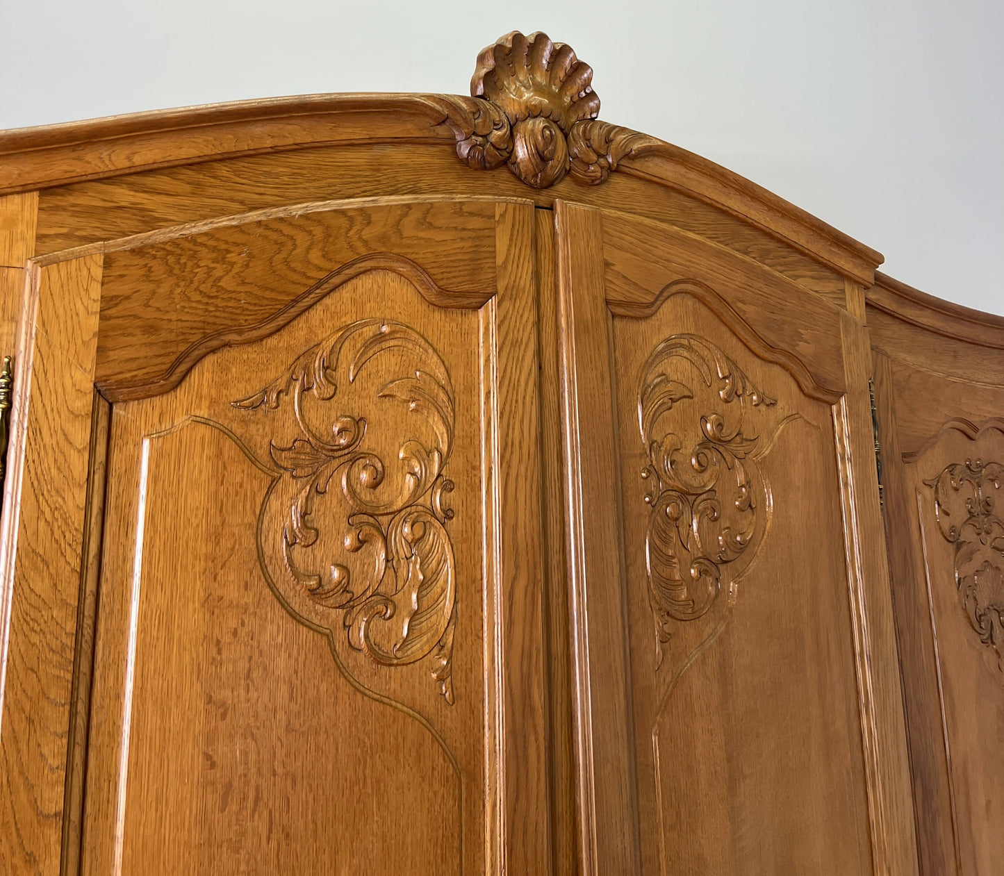Wardrobe Vintage French Louis XVI Style Oak Four Door Carved Armoire LOT 6463
