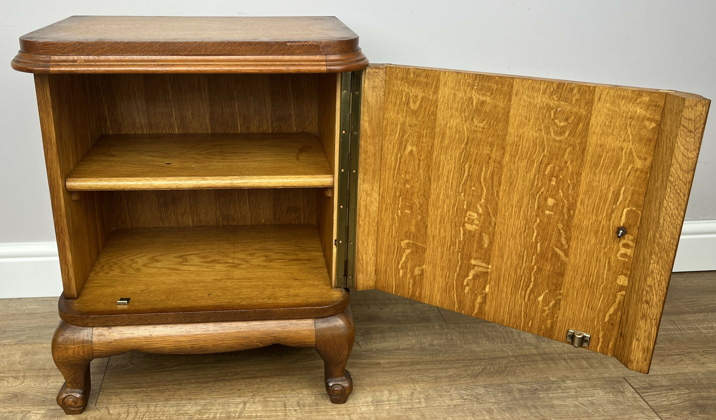 Pair of Bedside Tables Vintage French Louis Style Nightstands Cabinets LOT 6216