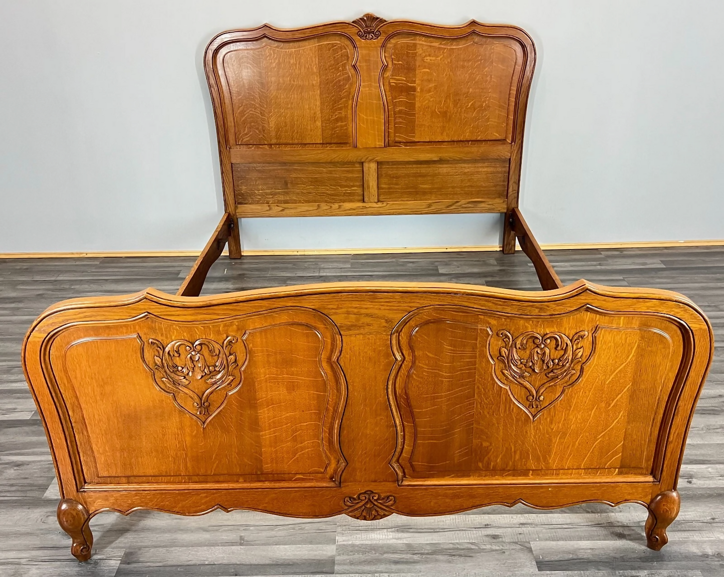 Bed Vintage French Louis XVI Oak Double Bed Frame Carved Headboard LOT 3791