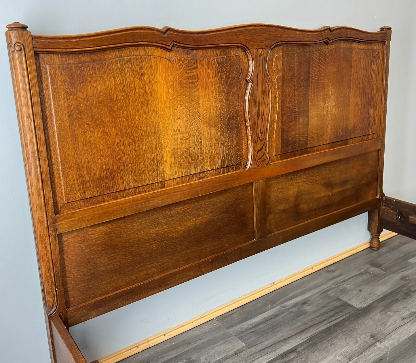 Bed Vintage French Louis XVI Oak Double Bed Frame Carved Headboard LOT 3788