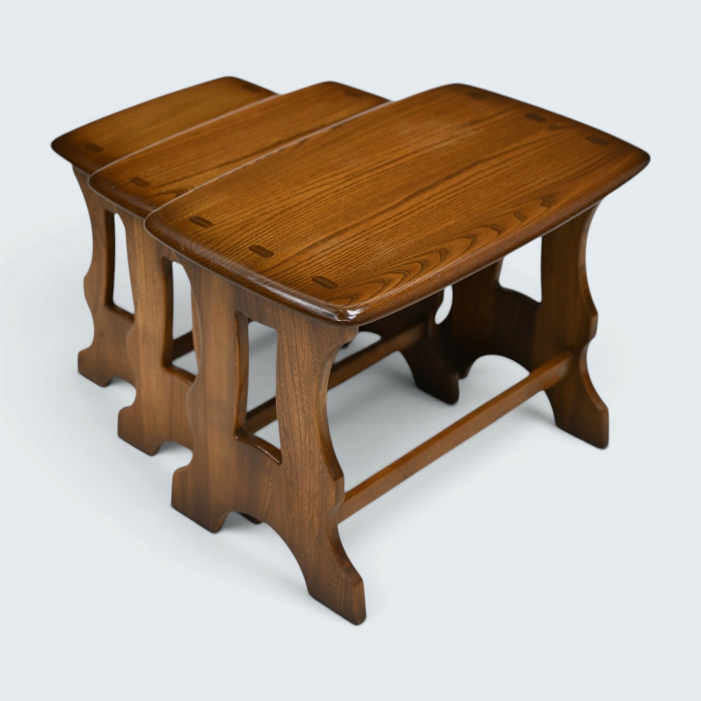 Ercol Nest Of Tables Solid Elm Side Tables Pressed Gold Badge GD FREE Delivery*