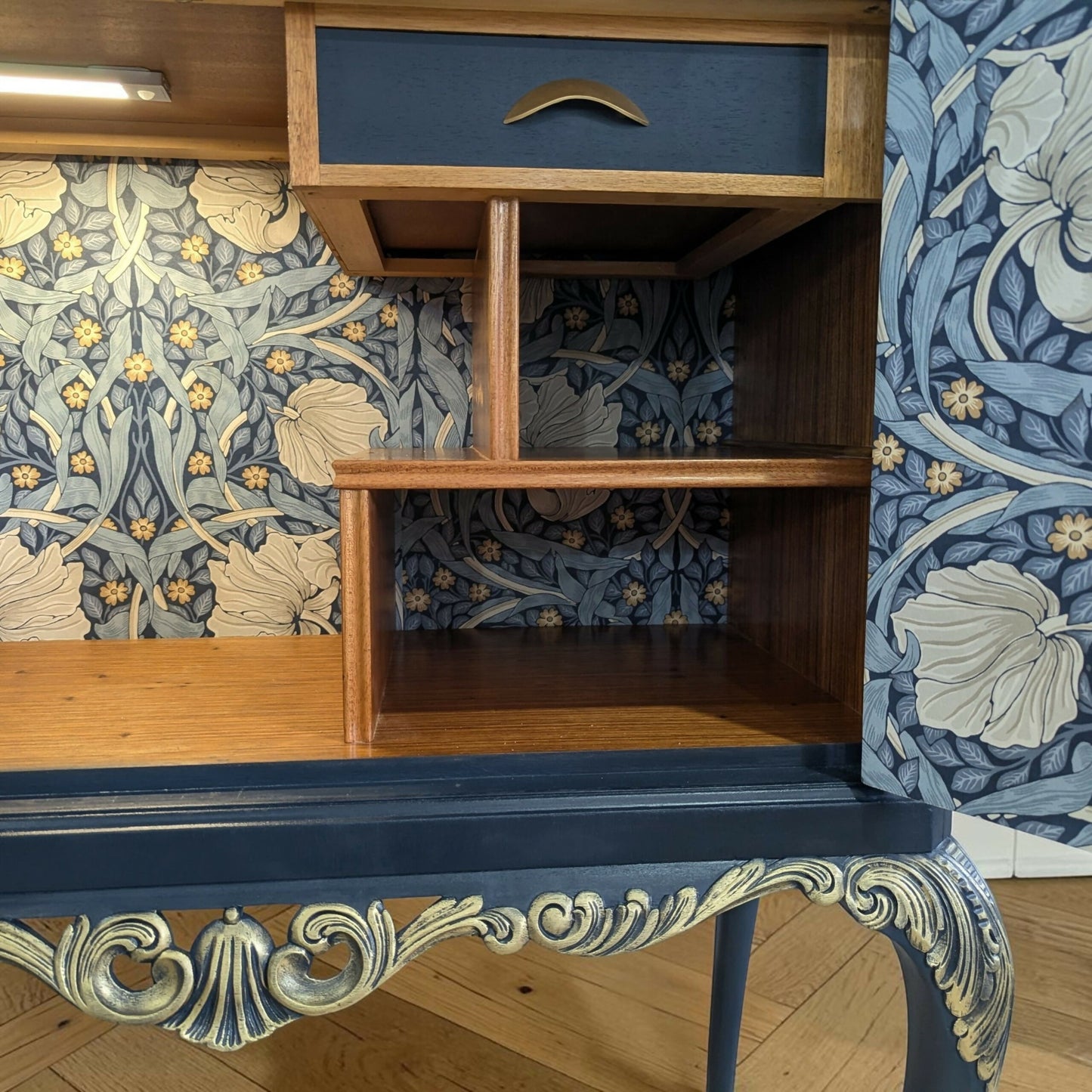 Vintage Unique Art Deco Style queen Anne Blue Drinks Cocktail Cabinet gin bar