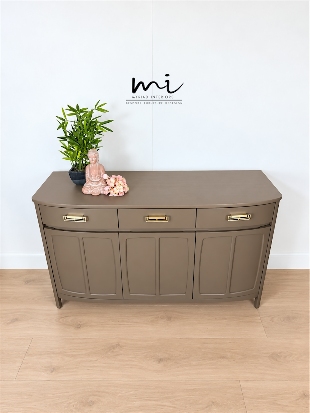 Refinished minimalist neutral taupe brown Nathan sideboard, mid century modern, tv stand, media unit, teak drinks cabinet, cocktail, console
