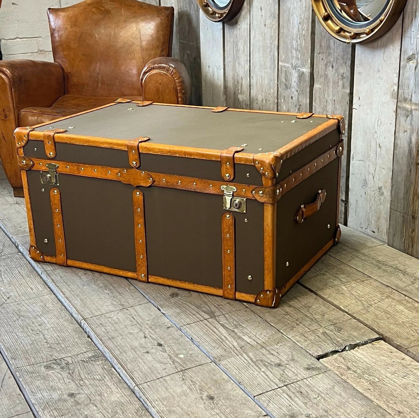 Olive storage box - custom handmade - luxury bespoke trunk - English handmade