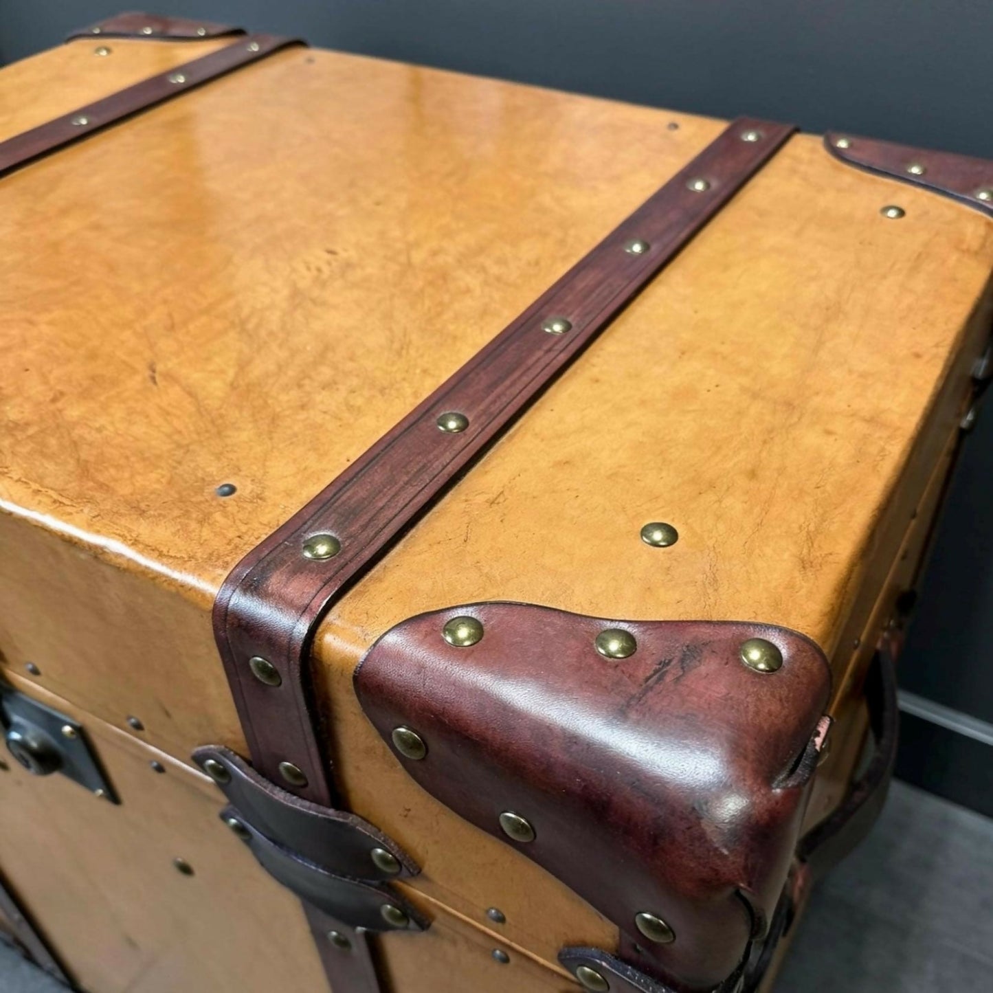English handmade luxury leather trunk - hand dyed - steamer style