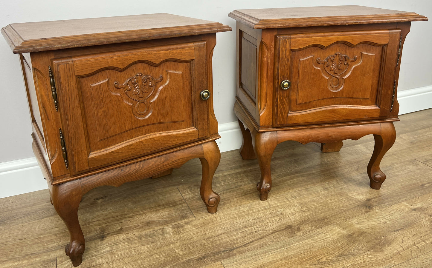 Pair of Bedside Tables Vintage French Louis Oak Nightstands Cabinets LOT 6219