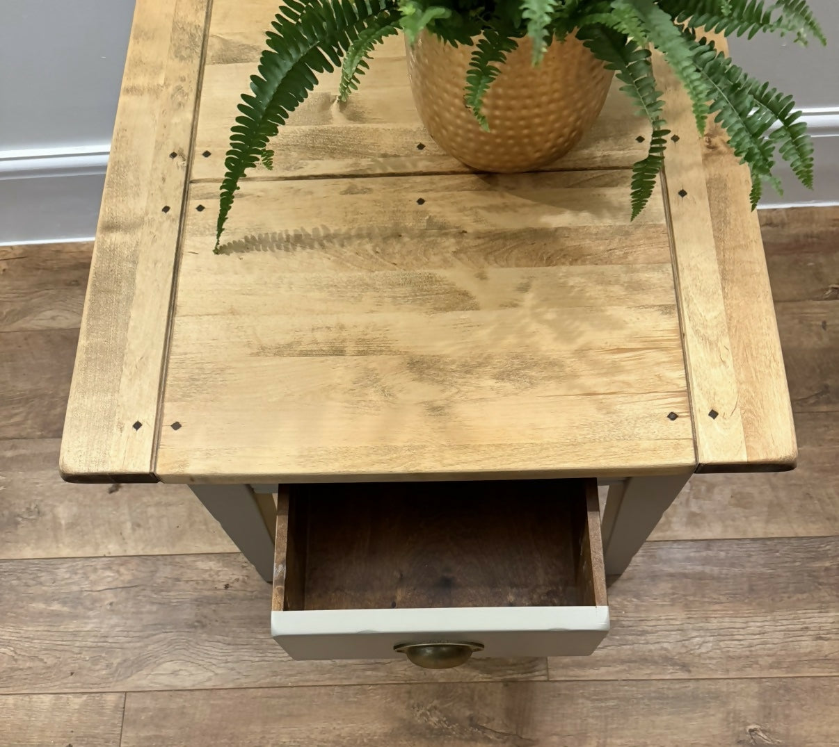 Coffee table / side table / Lamp table