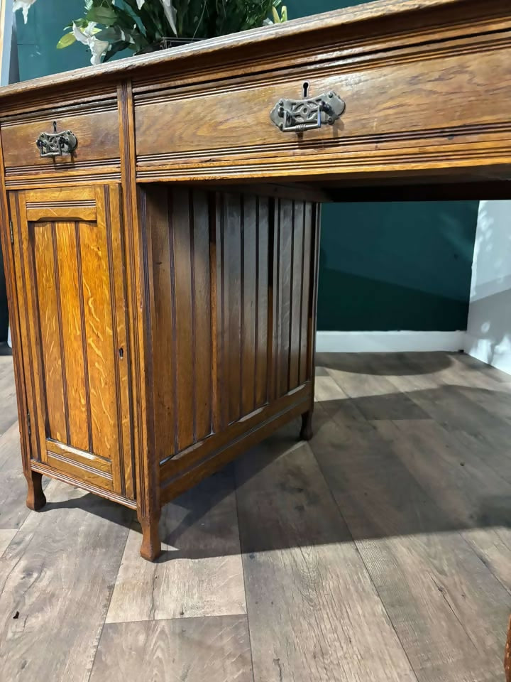 Victorian Oak Twin Pedestal Desk6