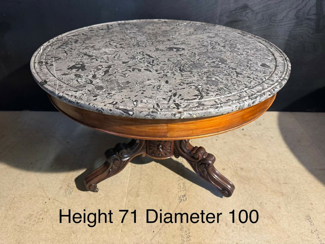 Large French Gueridon centre Table