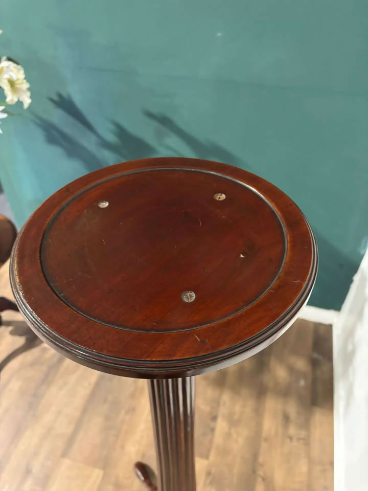 Mahogany Torchere Plant Stand bv