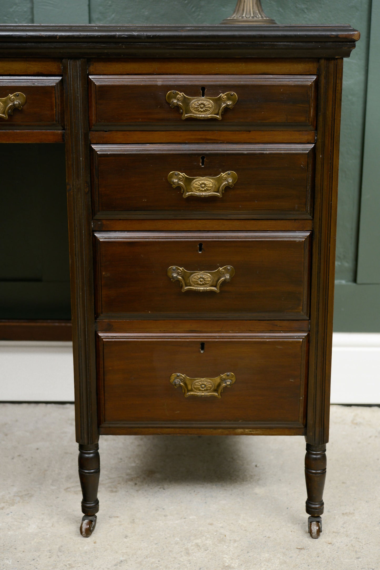 Victorian Mahogany Writing Desk - Kneehole Desk with Green Leather