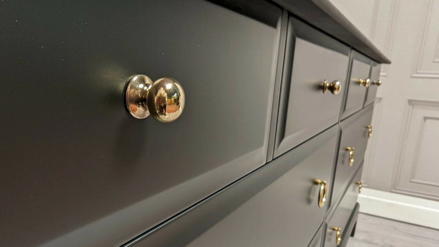 Stag Minstrel Captains Chest , 8 Drawer Captains Chest in Black