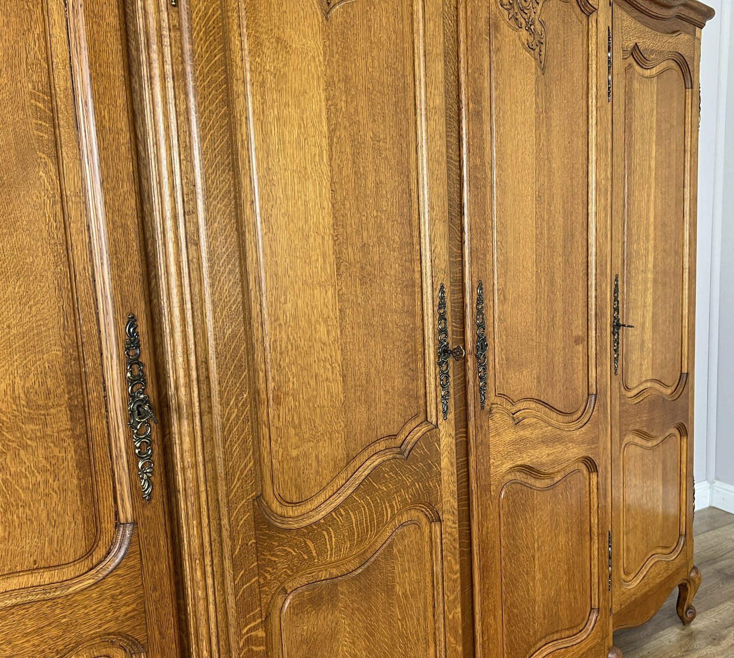Wardrobe Vintage French Louis XVI Style Oak Four Door Carved Armoire LOT 6398