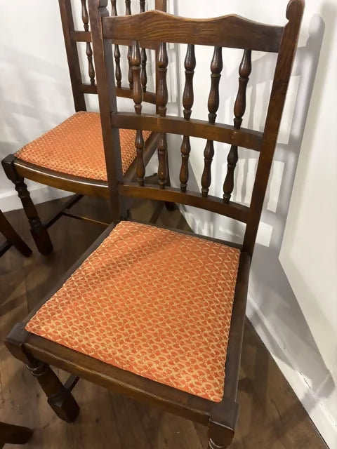 Vintage Set of Six Oak Dining Chairs (Including 2 Carvers)