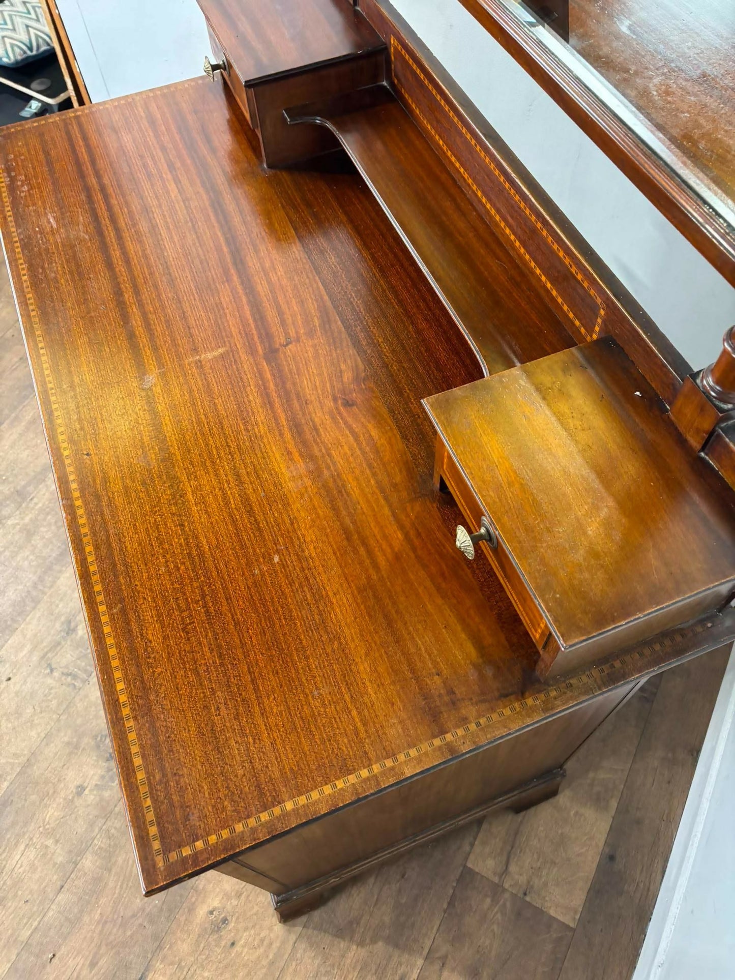 Edwardian Inlaid Mahogany Dressing Table