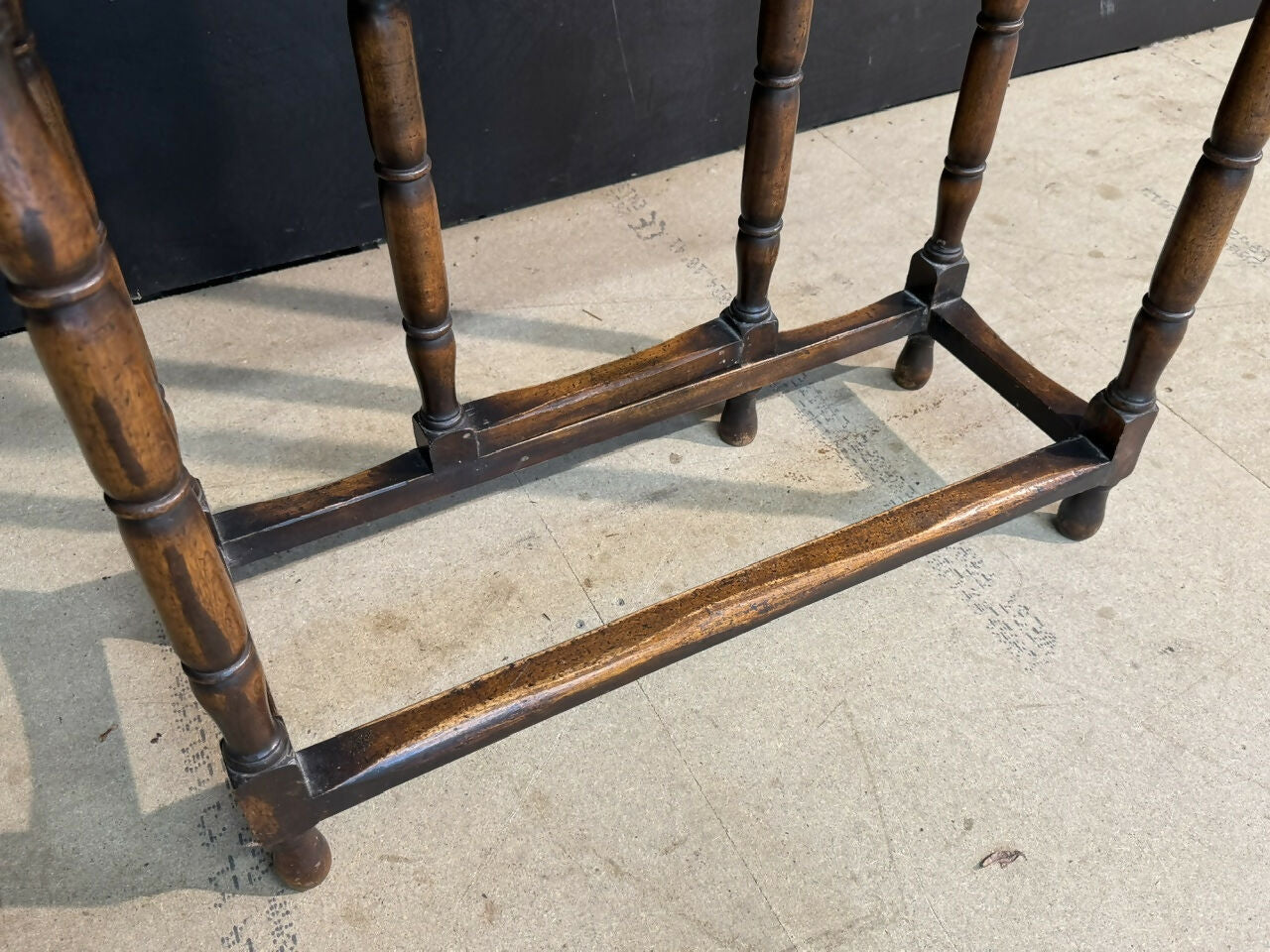 Pretty Walnut Queen Anne Style Tea Table