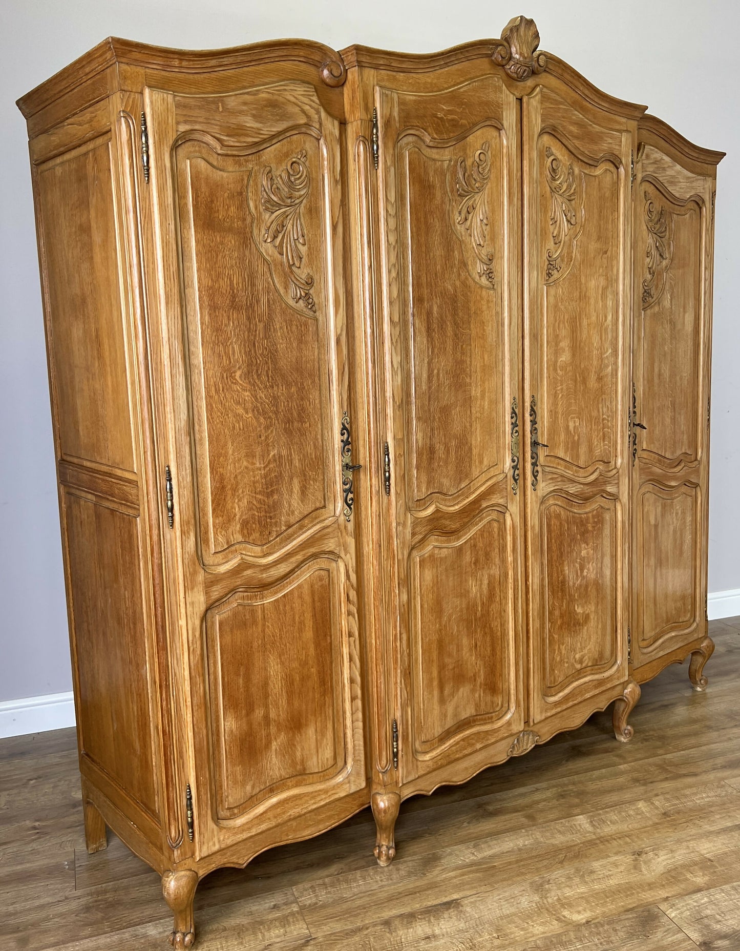 Wardrobe Vintage French Louis XVI Style Oak Four Door Carved Armoire LOT 6384