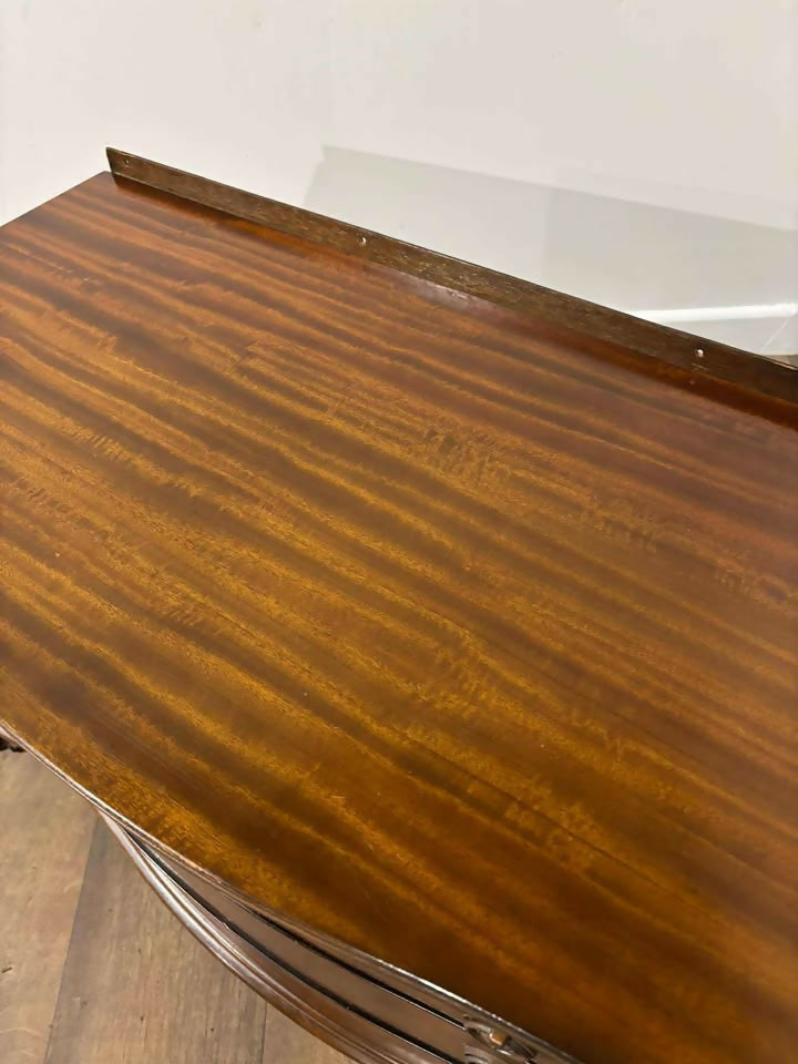Reproduction Mahogany Serpentine Fronted Three Drawer Chest