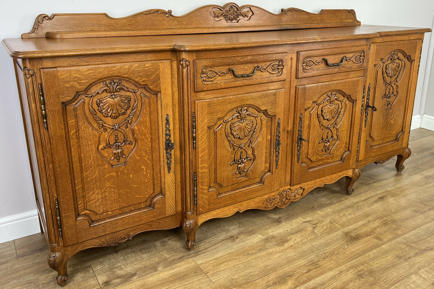 Sideboard Vintage French Louis Style Oak 4 Door Cupboard Carved Cabinet LOT 6361