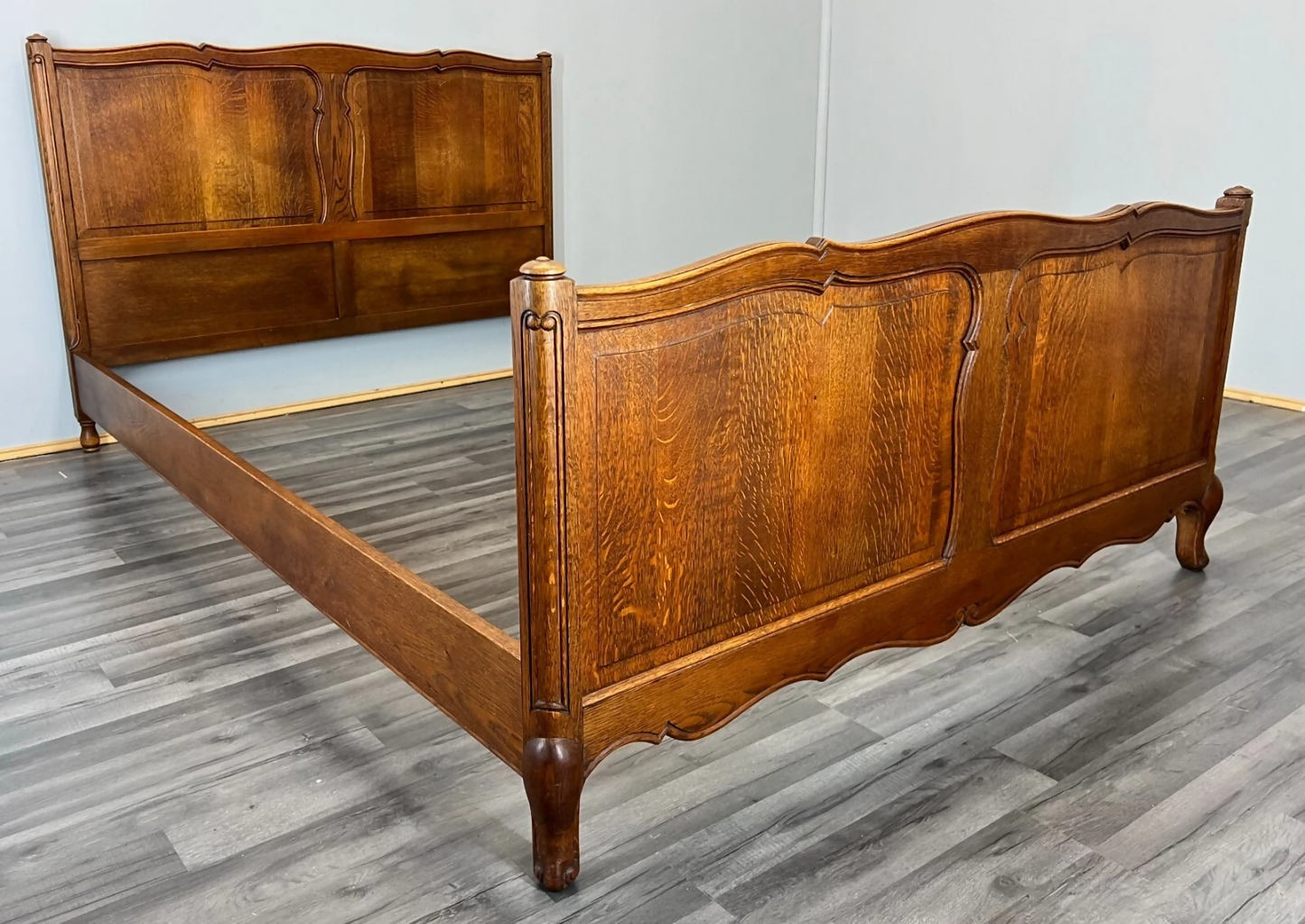 Bed Vintage French Louis XVI Oak Double Bed Frame Carved Headboard LOT 3788