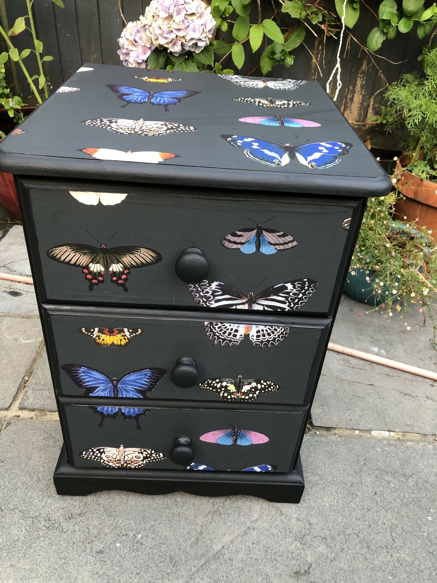 Bedside cabinet