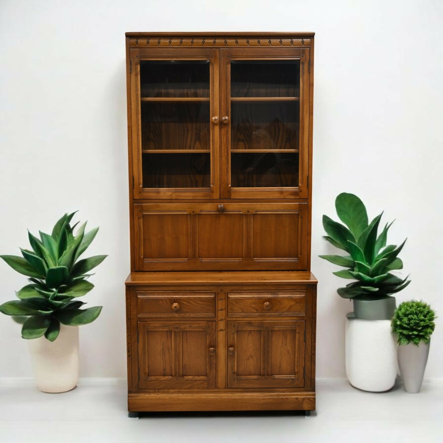Ercol Mural Wall Unit Display/Drinks Cabinet Golden Dawn FREE UK Delivery*