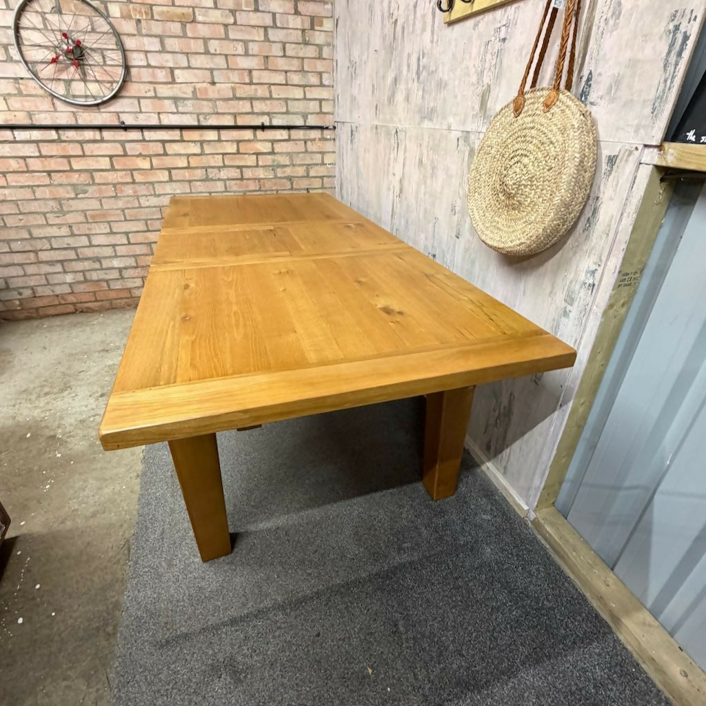 Large Extending Dining Table Oak Furniture Land Chunky Legs 7ft+ Seats 8
