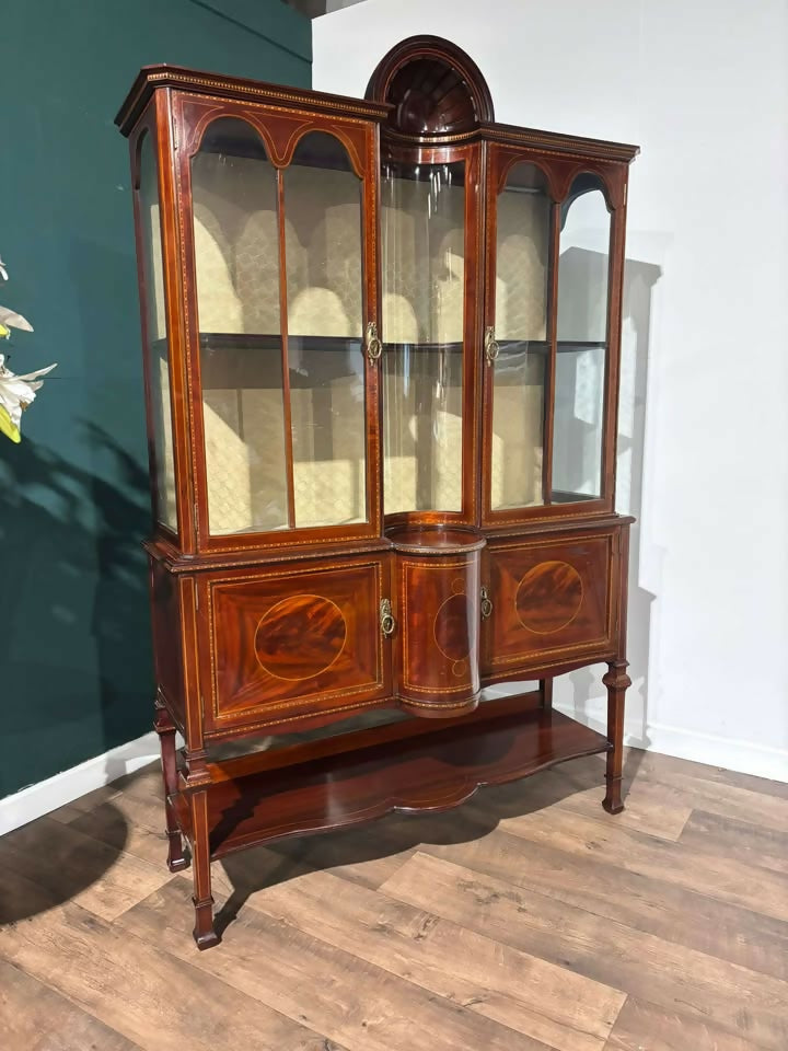 Edwardian inlaid mahogany display cabinet99