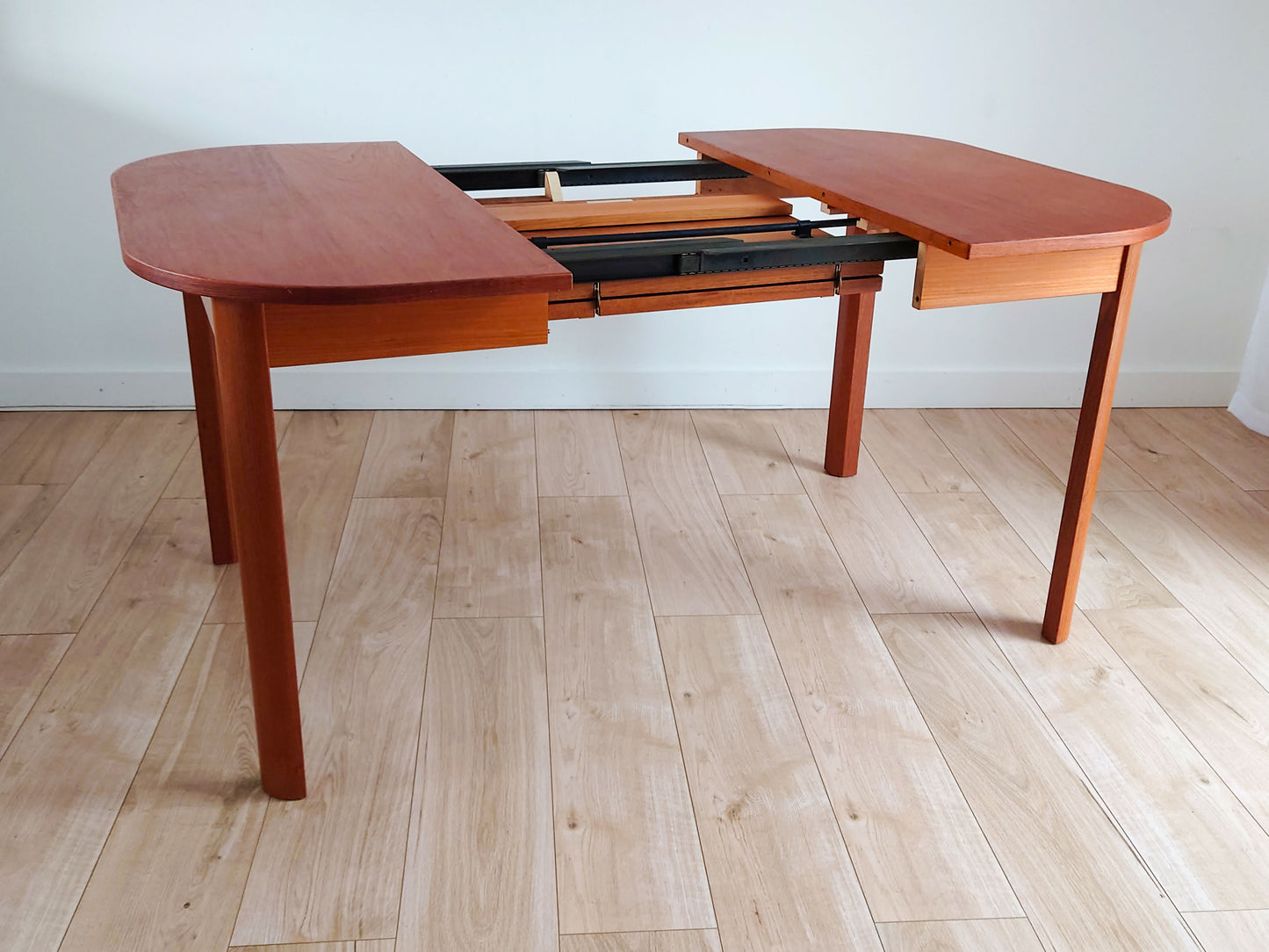 Mid century retro dining table by Beaver and Tapley
