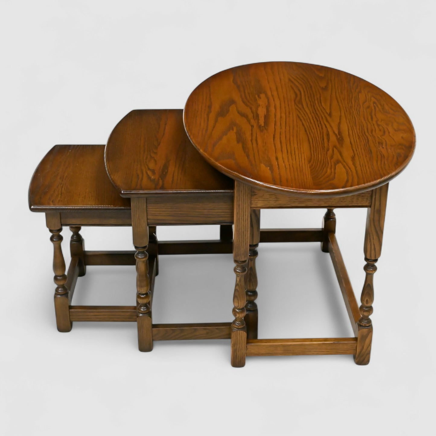Old Charm Oval Nest of Tables in Light Oak Model 1990 VGC FREE UK Delivery. SBR10567/1006E