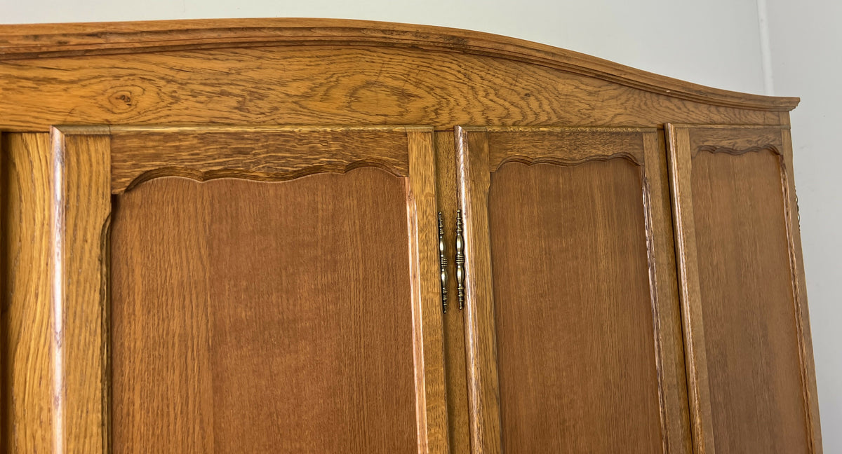 Wardrobe Vintage French Louis XVI Style Oak Four Door Carved Armoire LOT 6532