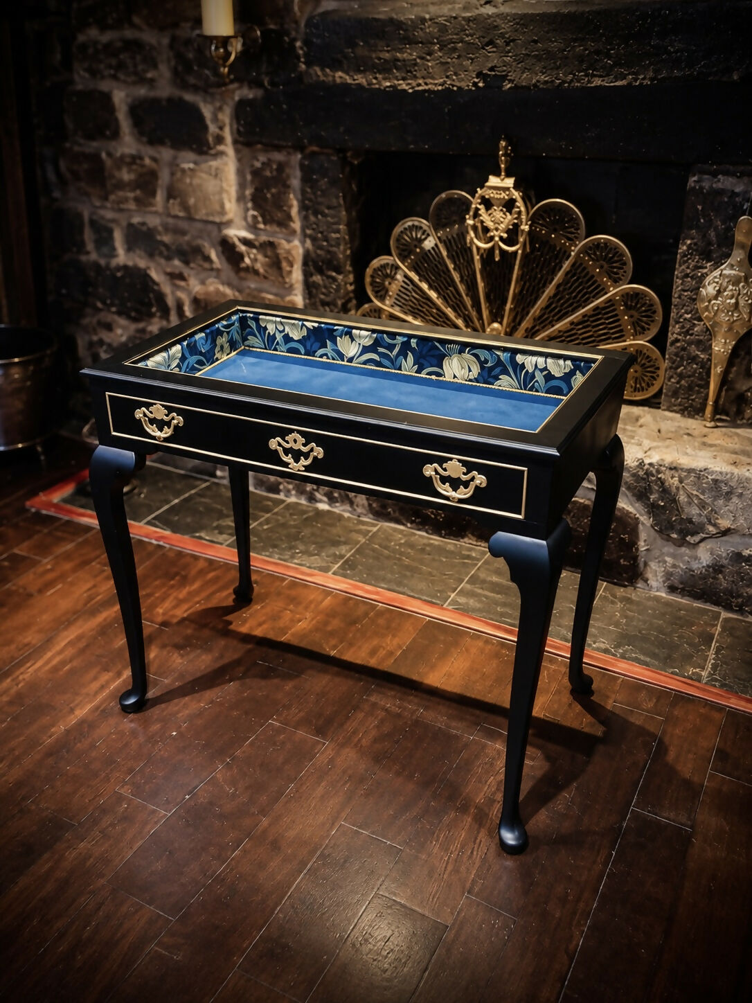 Vintage Queen Anne Style Bijouterie Jewellery Display Table in Black & Gold with William Morris Interior