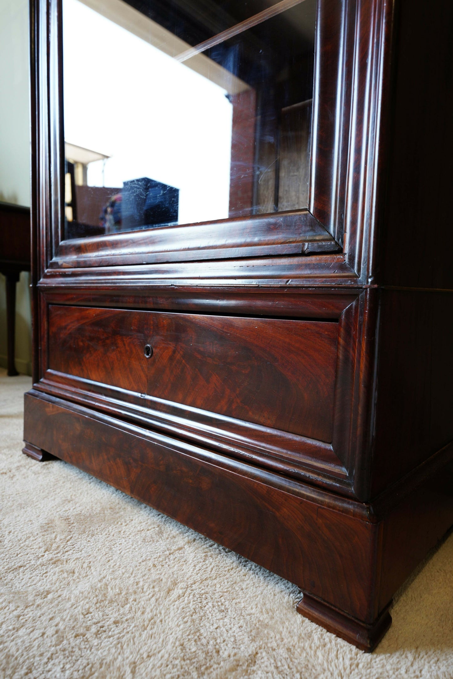 French Louis Philippe Vintage Cabinet In Flame Mahogany – France, C.1840
