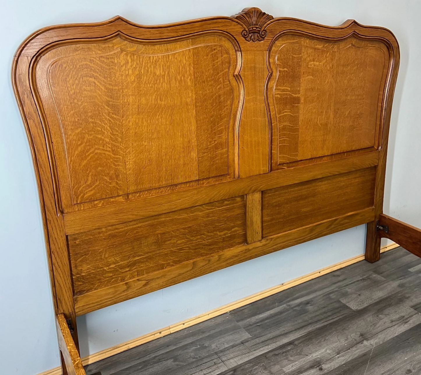 Bed Vintage French Louis XVI Oak Double Bed Frame Carved Headboard LOT 3791