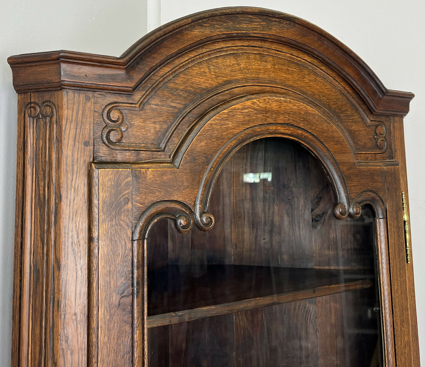 Bookcase Vintage French Style Oak Display Cabinet Carved Sideboard LOT 6262