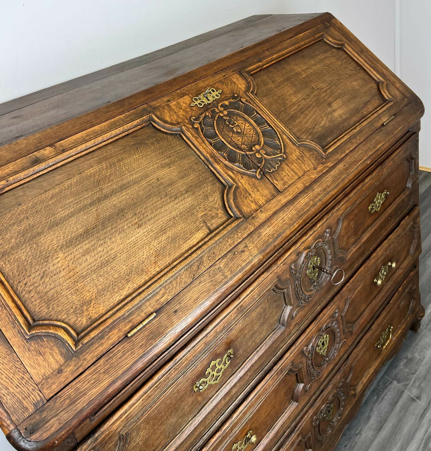 Chest of Drawers Vintage French Oak 3 Drawers Bureau Desk Cabinet LOT 2169