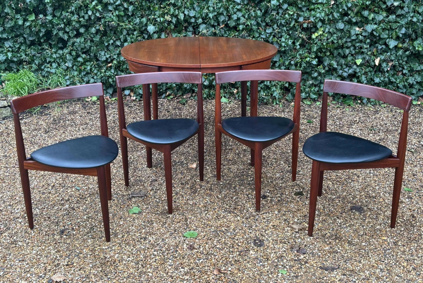 Vintage Extending 'Roundette' Dining Table & Chairs By Hans Olsen For Frem Rojle