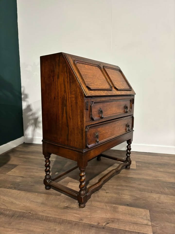 Vintage 1920s Oak Bureau Chest3