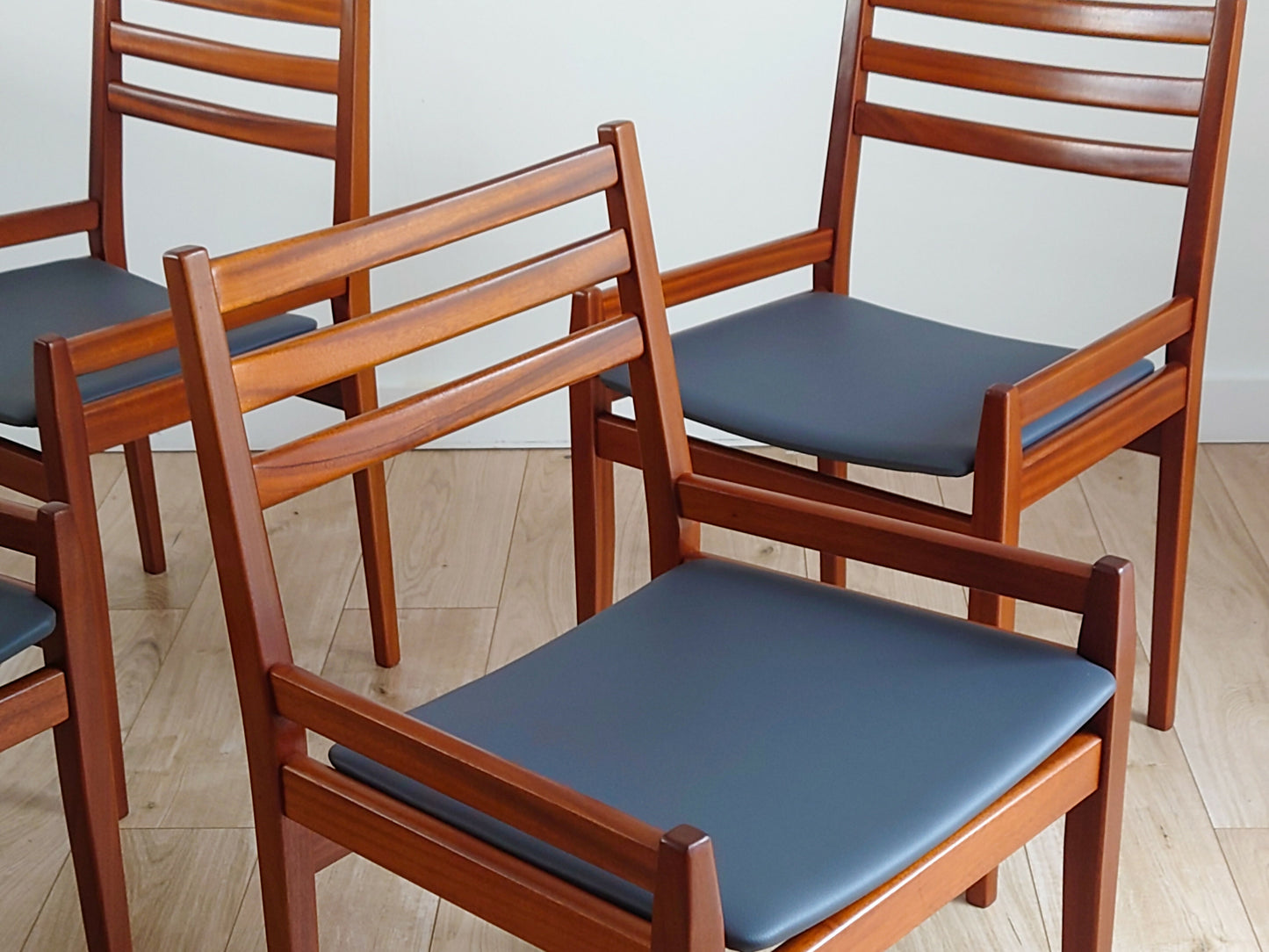 Mid century retro dining chairs by Meredew