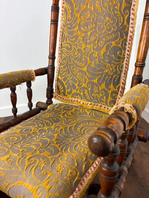Antique American Style Rocking Chair