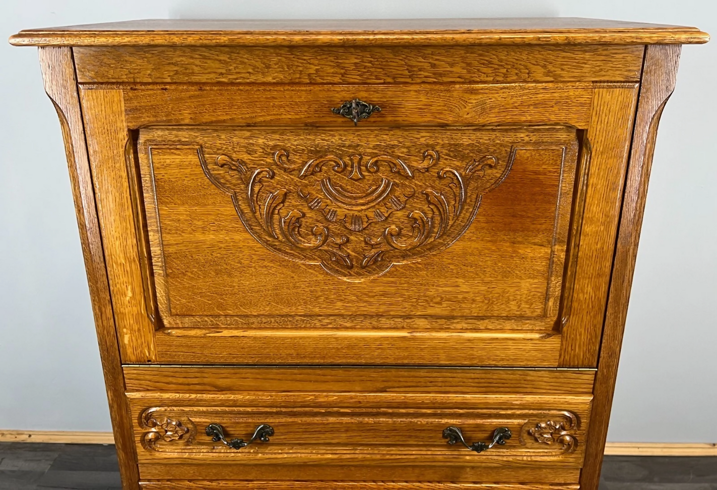 Cabinet Vintage French Louis XIV Style Writing Bureau Carved Sideboard LOT 3526